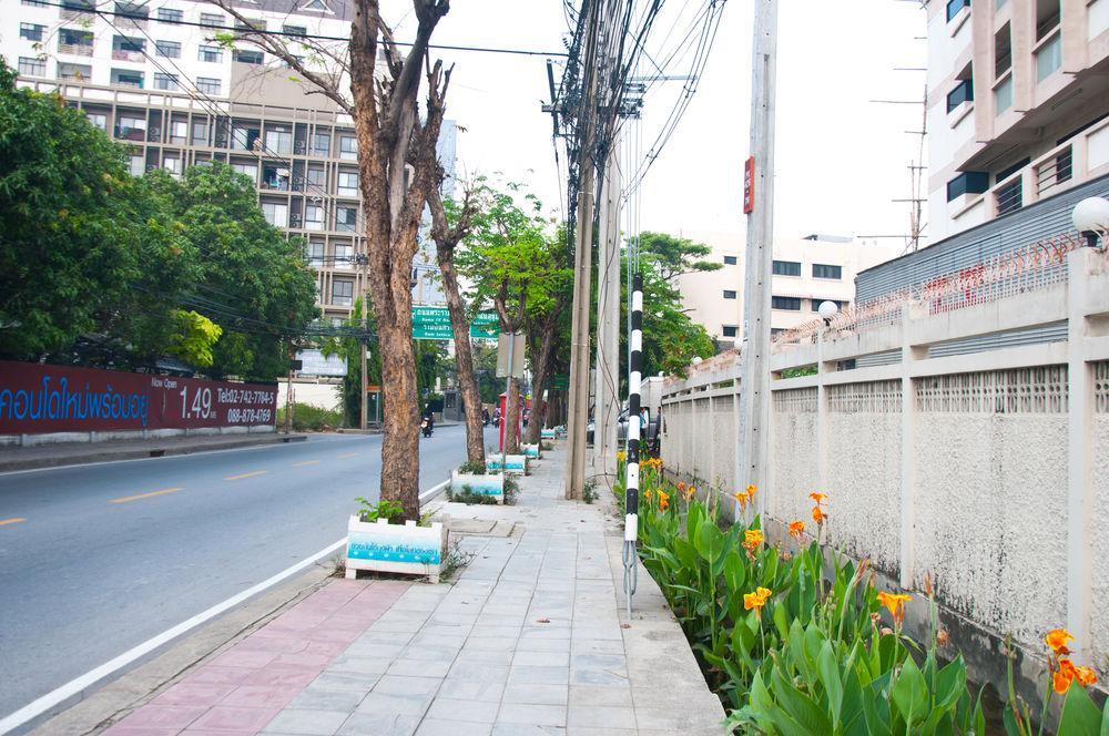 Golden House @ On-Nut Station Motel Bangkok Eksteriør bilde