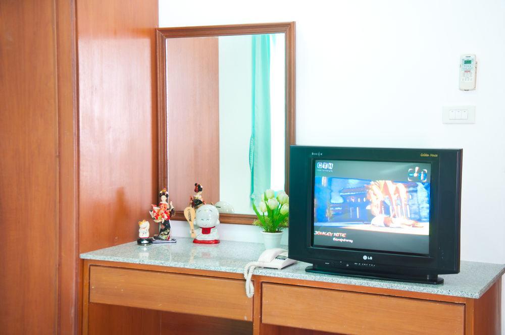Golden House @ On-Nut Station Motel Bangkok Eksteriør bilde