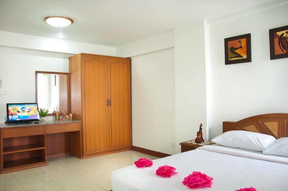 Golden House @ On-Nut Station Motel Bangkok Eksteriør bilde